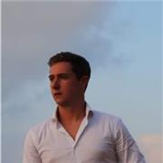 Profesor titulado en Educación Primaria, especializado en Educación por proyectos.